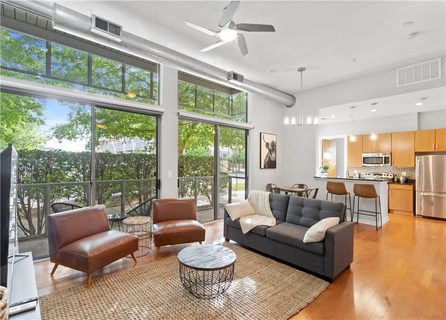 2116 Mcclintock Road 212