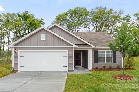 909 Morien Street