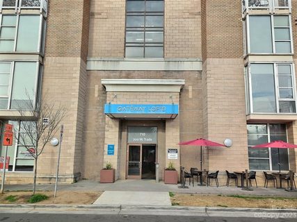 710 Trade Street 320 sold condo in Gateway Lofts, Charlotte, NC