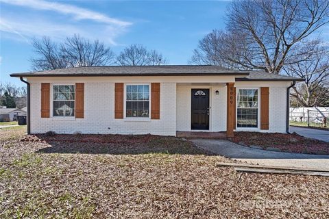 8009 Idlewild Road