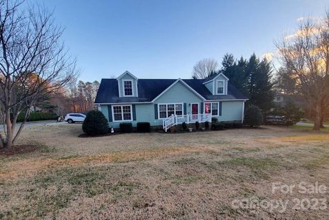 1677 Robinhood Drive sold home in Sherwood Forest, Morganton, NC