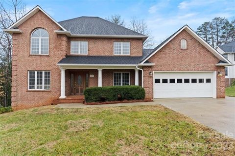 6030 Dockside Drive sold home in Gold Creek Estates, Hickory, NC