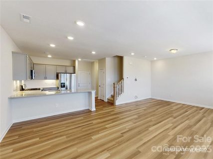 8008 Whitegrove Road 8B