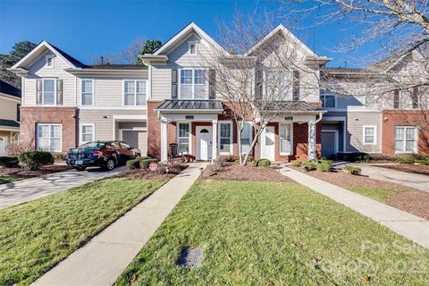 15214 Coventry Court Lane sold home in Coventry Court Townhomes, Charlotte, NC