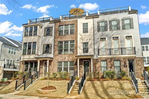 Previously sold for $915,000