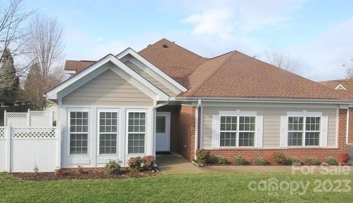 3205 Abbey Walk Lane