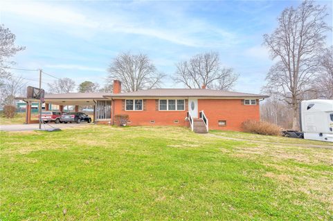 1681 1685 Fallston Road sold home in Crestland Heights, Shelby, NC