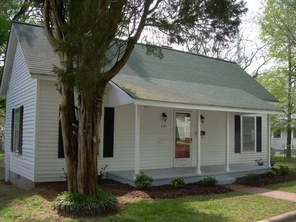 313 Lowrance Avenue