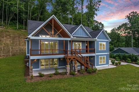 255 Olivet Lane sold home in South Creek Cottages, Fletcher, NC