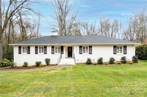 1222 Lynbrook Drive