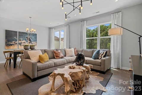 Previously sold for $318,000