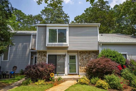 207 Mariners Row pending home in Yacht Cove, Columbia, SC