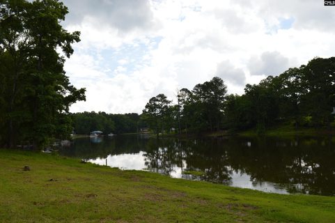 2335 Rolling Hills Road active home in Lake Wateree, Ridgeway, SC