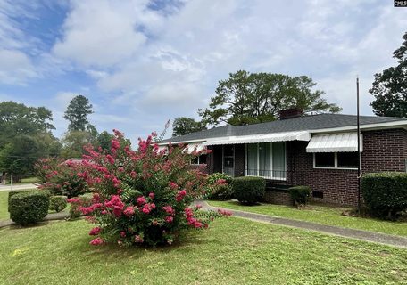 904 E Campanella Drive