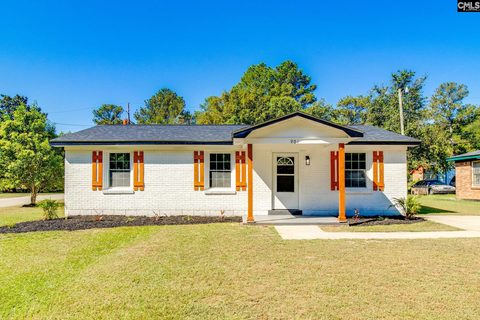 901 Slash Pine Lane