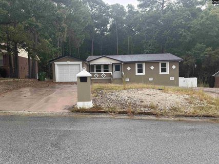 709 Meadowlake Drive