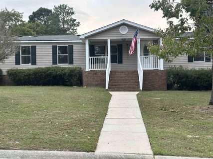 221 Bentgrass Lane