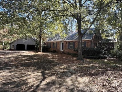 123 Hollow Lane