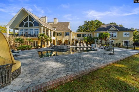512 Stucks Point Drive
