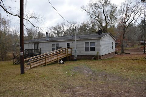 1613 Lakeshore Road