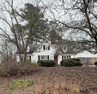 612 Riverwalk Way