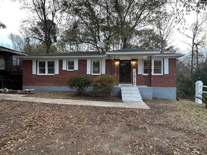 908 Slash Pine Lane