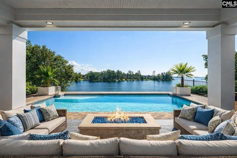 249 Pointe Overlook Drive