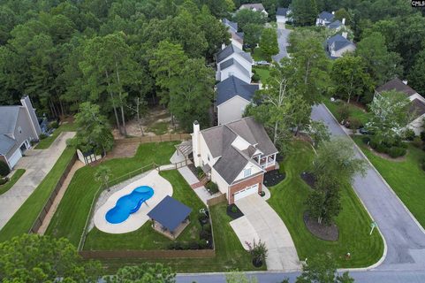400 W Ashford Way