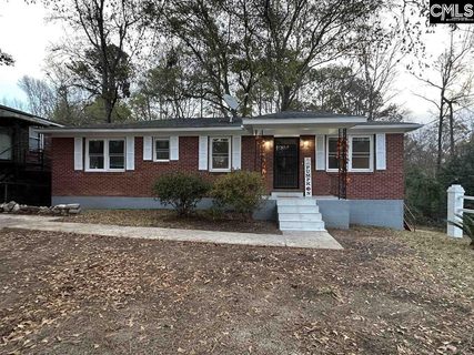 908 Slash Pine Drive