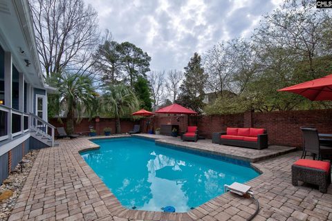 4 Crown Point Court