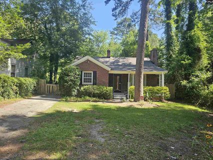 3947 Live Oak Street active home in Rosewood, Columbia, SC
