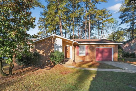 6 Woodtrail Court