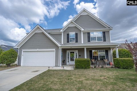 520 Blue Lake Drive active home in Oak Pointe, Lexington, SC