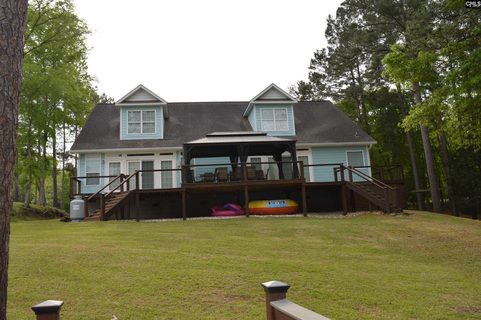 2550 Lake Road active home in Lake Wateree, Ridgeway, SC