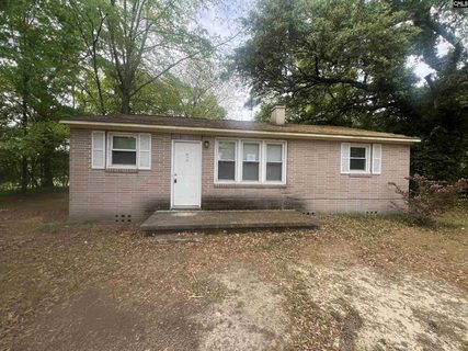 7626 Terry Street active home in Eastview, Columbia, SC