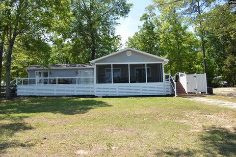1688 Mallard Point Lane pending home in Lake Wateree, Ridgeway, SC