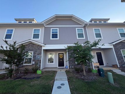 729 Wild Duck Lane active home in Harbison Grove, Columbia, SC