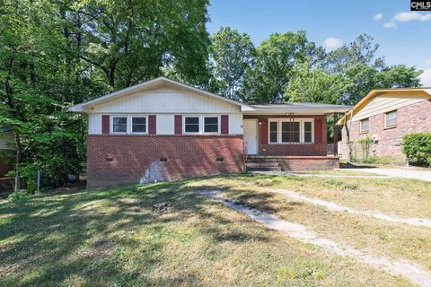 904 Woodale Circle