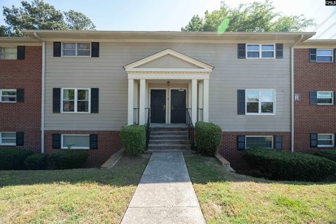 Homes in Riverhill Condos, Columbia
