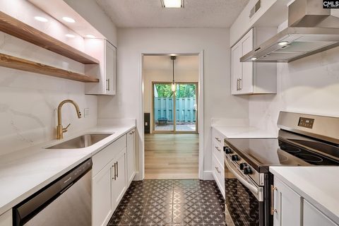 314 Dryden Lane active home in The Village At Lake Murray, Columbia, SC