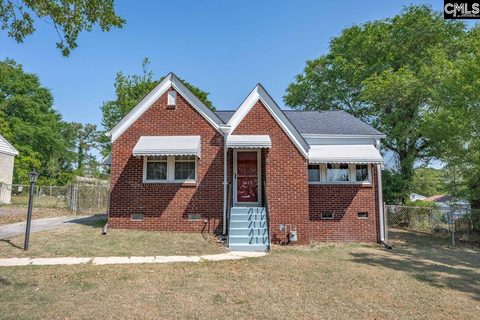 1612 C Avenue pending home in The Avenues, West Columbia, SC