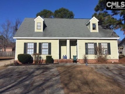 111 Villa Court active home in Three Fountains, West Columbia, SC