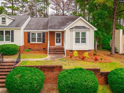 3 Lake Pointe Drive N