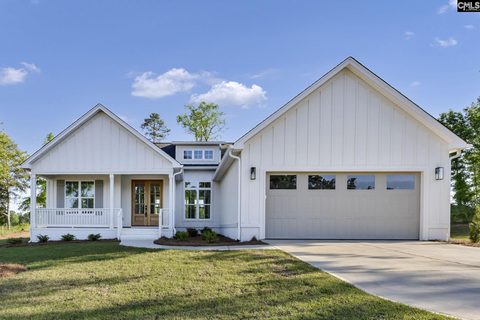 272 Breakwater Drive