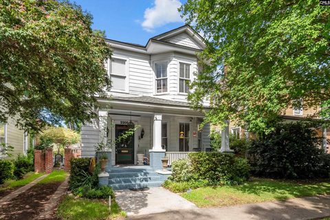 2205 Gadsden Street active home in Elmwood Park, Columbia, SC