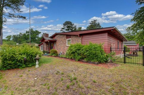 Homes in Twin Lakes Hills, Columbia
