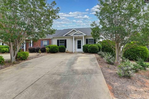 116 Bennock Mill Court active home in Waverly Place, Lexington, SC