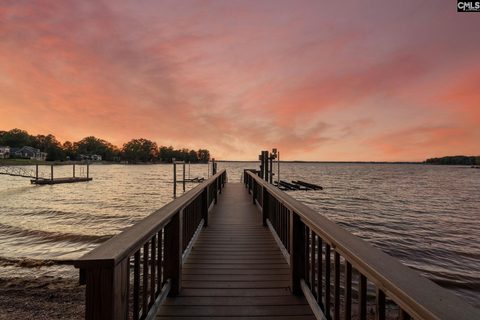 664 River Road active home in Lake Murray, Columbia, SC