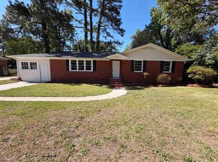 1817 Neptune Drive active home in Charlestowne, Columbia, SC