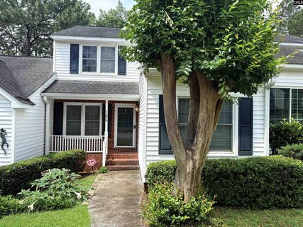 125 N Lake Pointe Drive